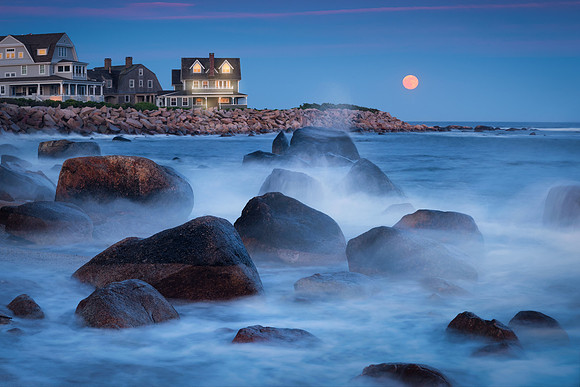 Strawberry Moon at Spray Rock